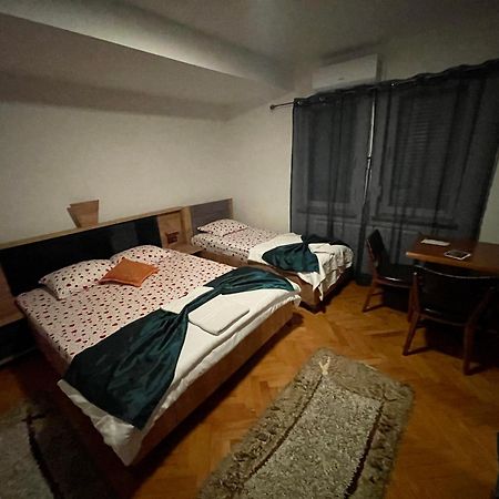 Madigan'S Hotel Kosovo Polje Ngoại thất bức ảnh