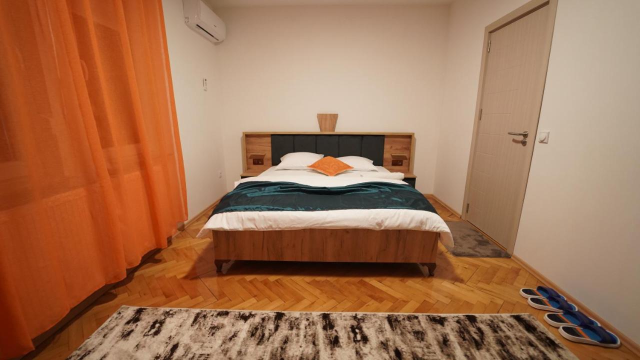 Madigan'S Hotel Kosovo Polje Ngoại thất bức ảnh